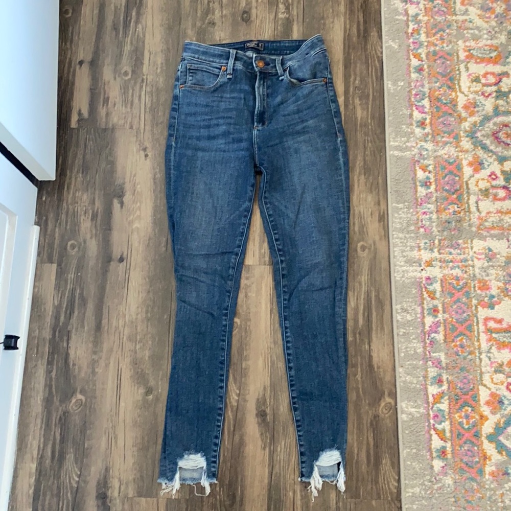 Abercrombie Simone High Rise Ankle Jean